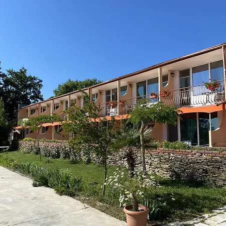 Hotel Surf
