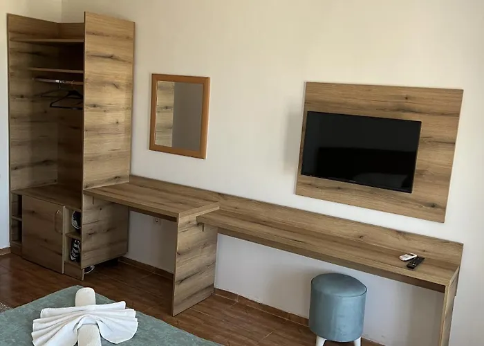 Ξενοδοχείο Surf *