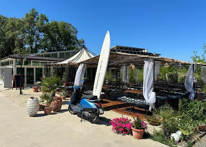 Surf Ξενοδοχείο Πριμόρσκο